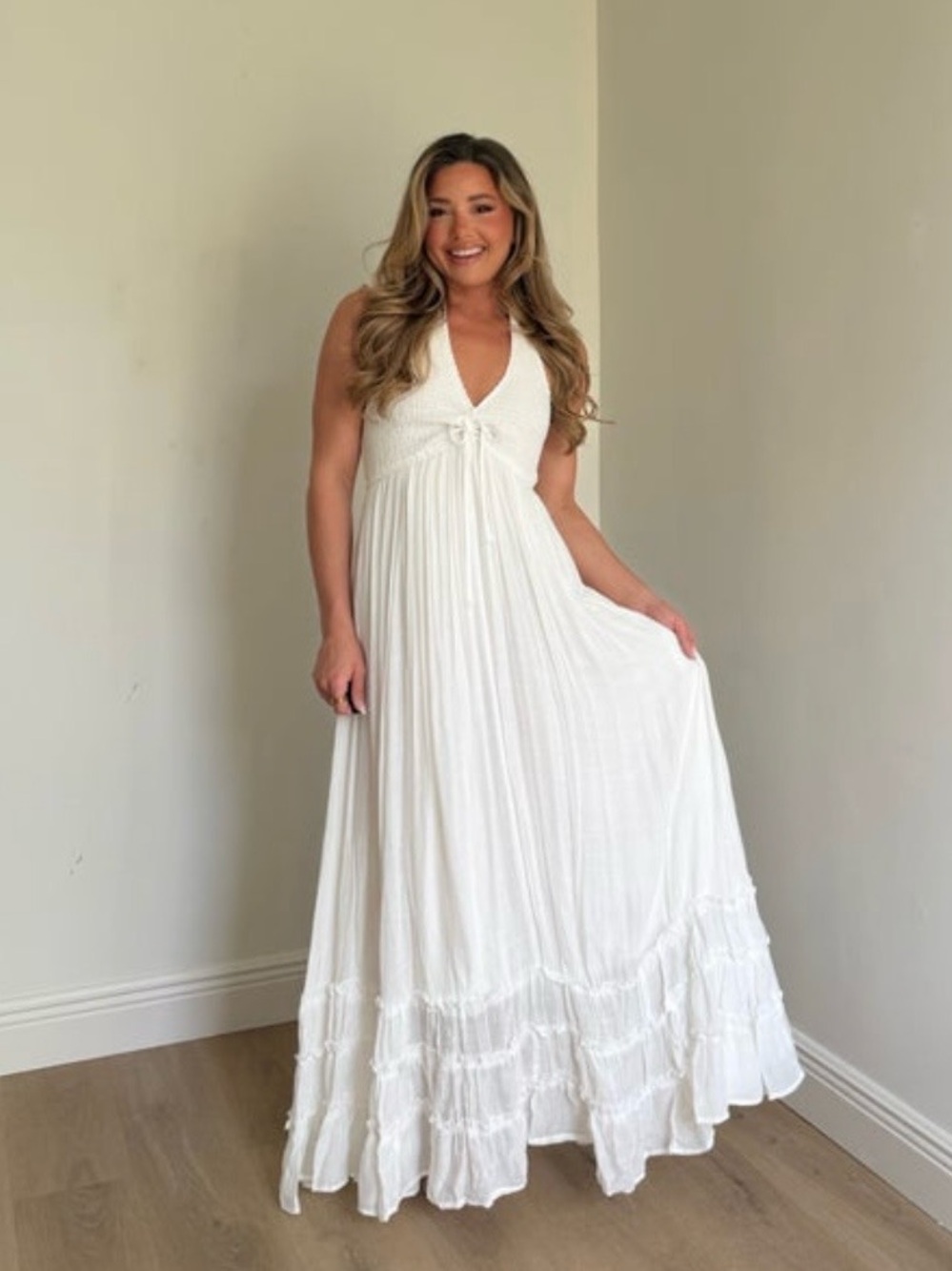 NWT White Halter Maxi Dress with Crochet Bodice Wedding Dress Beach Pictures - Picture 8 of 14